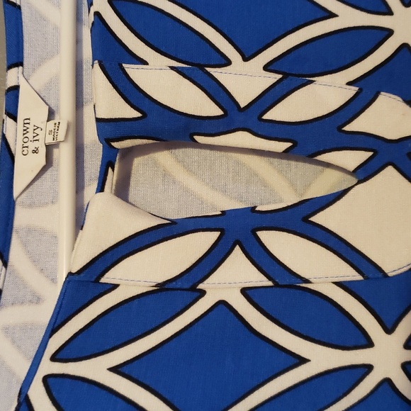 Crown & Ivy Midi Dress with 3/4 Sleeves Colors: Blue Dress with White/ Black Geo - Picture 2 of 6